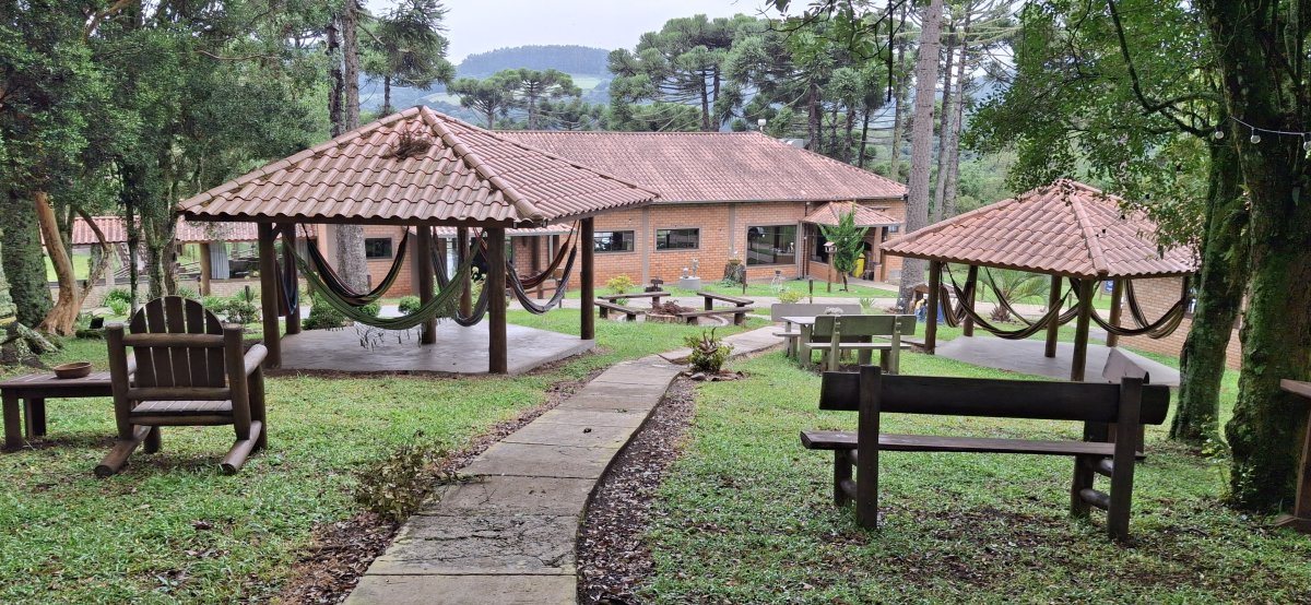 Hotel Fazenda Gralha Azul, amplo lazer e conforto em meio à natureza
