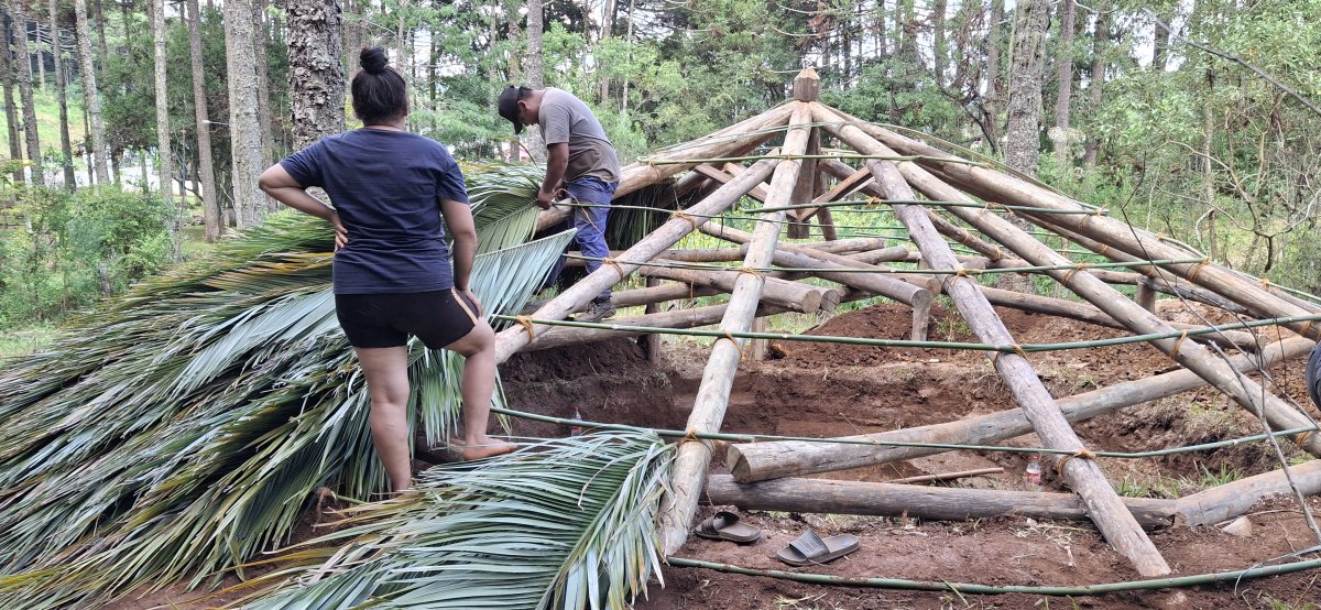 Construção de casa subterrânea resgata cultura ancestral em São José do Cerrito