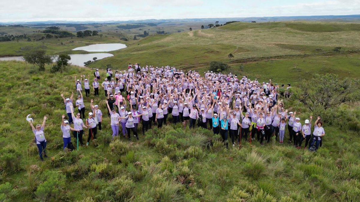Coxilha Rica, um dos cenários mais singulares do Brasil, recebe a maior trilha de mulheres do país